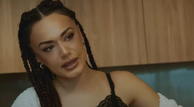 Elena Risteska returns with new track ‘Me boli za se’