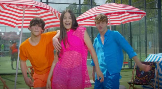 Anna Gjebrea releases fun ‘Throwback’ track