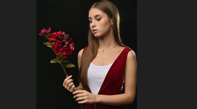 Chanel Dilecta releases beautiful ‘Scarlet Flower’ song