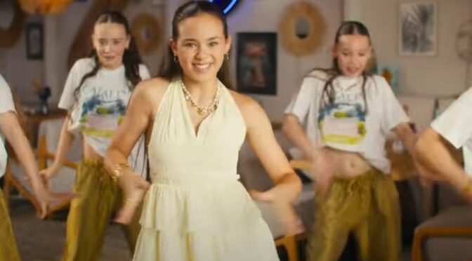 Luna Sabella is not saying goodbye with ‘ARRIVEDERCI’