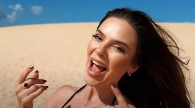 María Isabel is busy with new singles ‘AGUA SALÁ’ and ‘TU GAROTA’