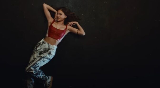 Stefania is back with ‘Bliksem’ banger