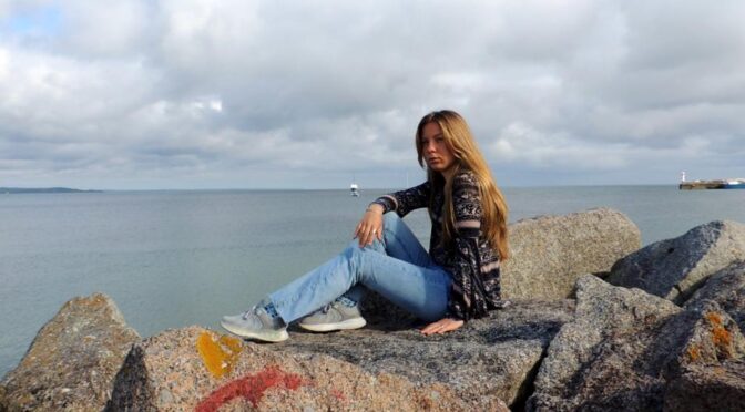 Embracing the abyss & Black Gale collaborate on ‘Spherical scars’