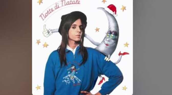 Lucio Corsi is singing ‘Notte di Natale’ for the festive season