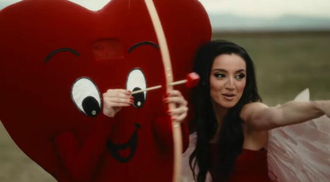 Tamara Stojkovska releases fabulous upbeat ‘Da te sakam lesno e’