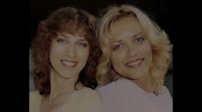 EUROVISION ENTRIES THAT HAVE TWO VERSIONS -YUGOSLAVIA 1982 ENGLISH VERSION